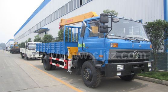 東風(fēng)153隨車起重運(yùn)輸車