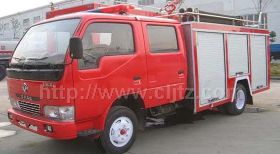 東風(fēng)小霸王水罐消防車(chē)